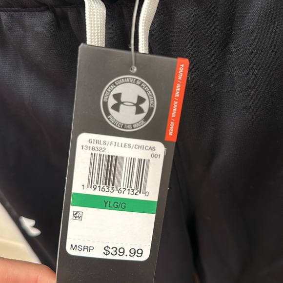 NWT! Under Armour Girls size Youth Large - Picture 5 of 5
